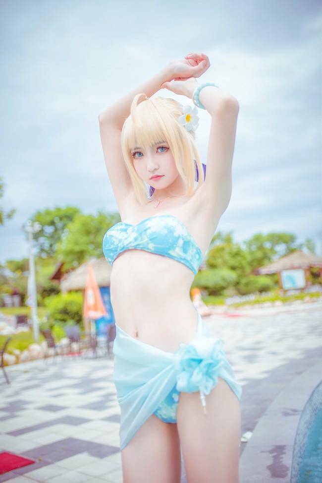 阿尔托莉雅 泳装cosplay Cn：泡泡(图1)