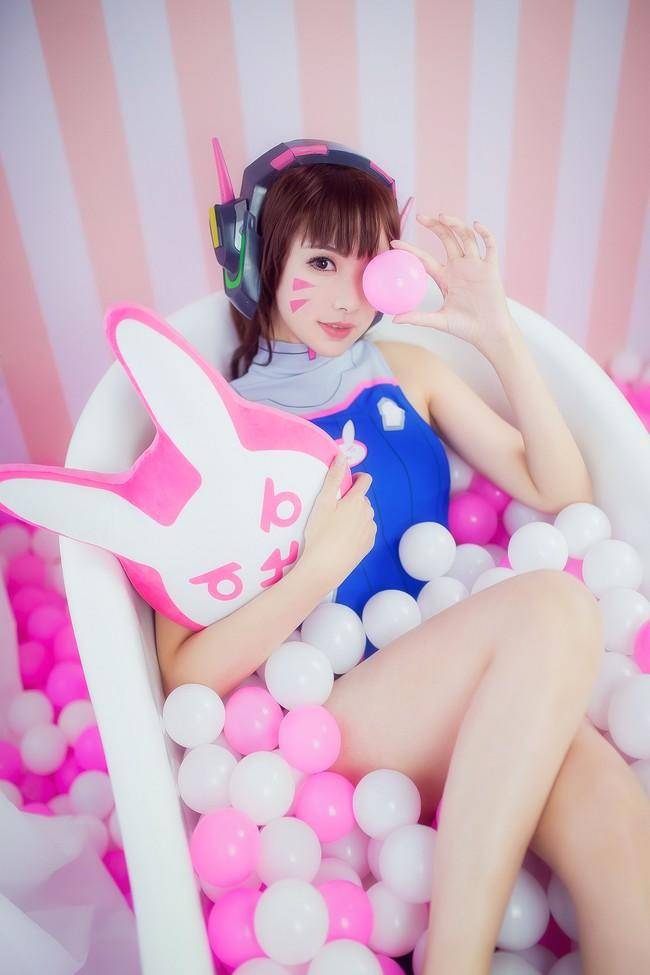 D.Va泳装 Cn：赤月(图1)