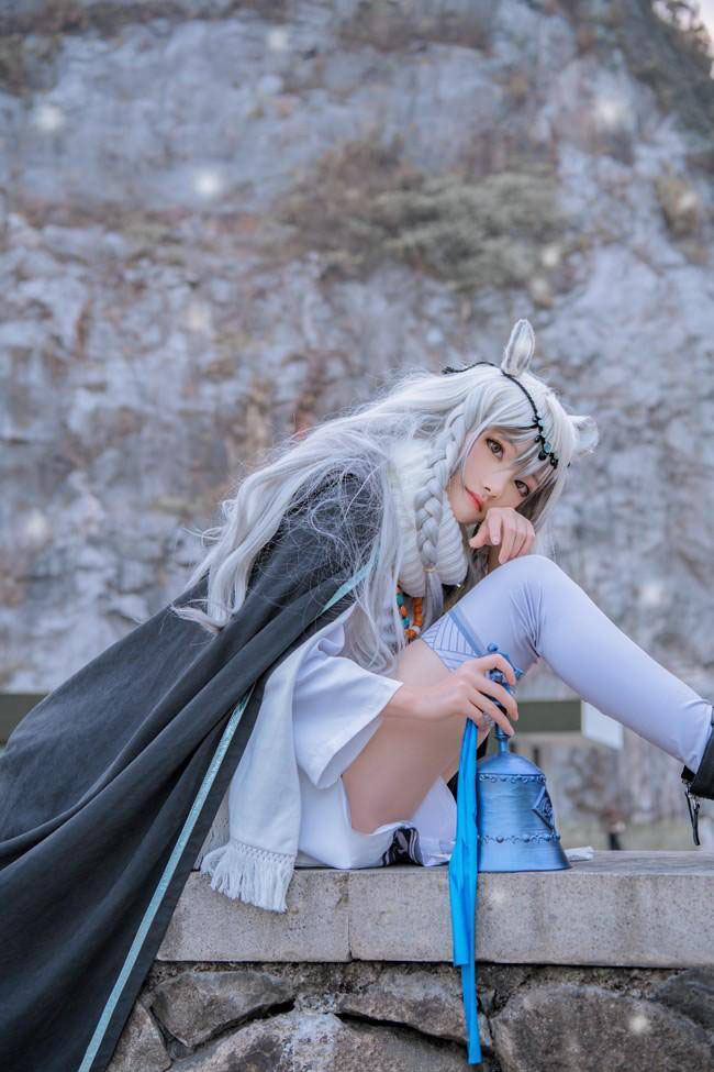 明日方舟 初雪cosplay 绝对领域(图1)