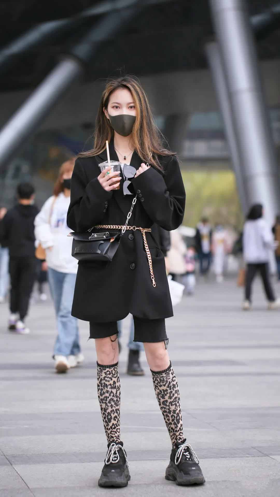 街拍|一天看完四季穿搭(图3)