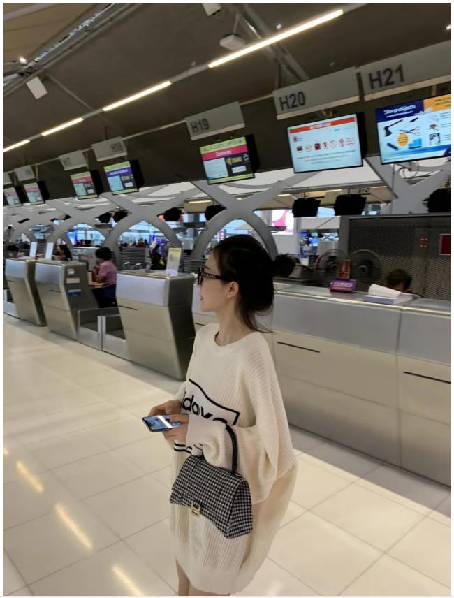 65页PPT女主项思醒事件，网红项思醒瞒男友与富二代订婚，与多名男性关系暧昧，王思聪佩服：高端玩家(图66)