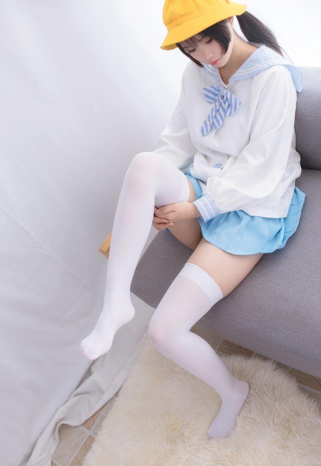 轻兰映画SPL008高颜值美少女白丝【94P-421MB】(图2)