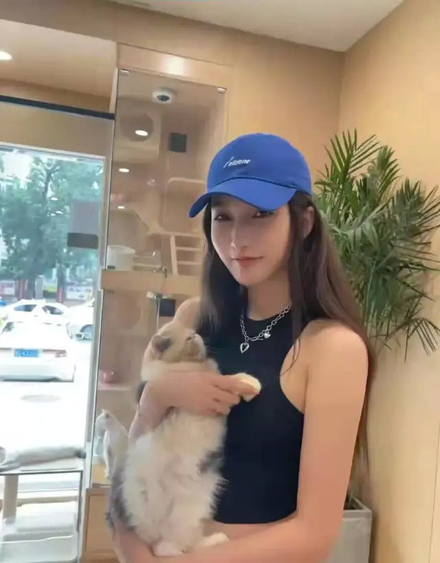 都美竹吴亦凡事件“选妃”视频爆出聊天记录乱入(图4)