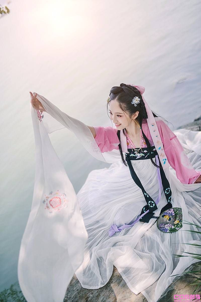 汉服写真 风莲入梦Cn：璐瑶想养白狗(图15)
