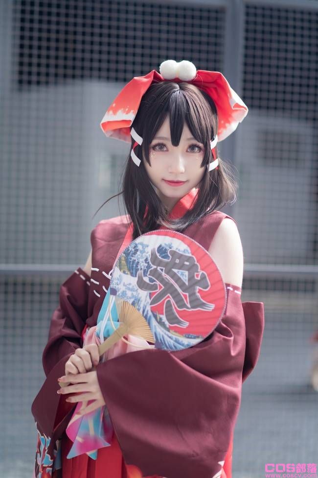 东方Project 灵梦cosplay Cn：未央陌寒w(图2)