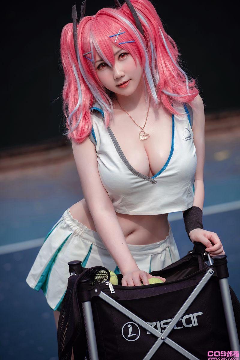 名为打球 实则看球-《碧蓝航线》布莱默顿网球服COS(图1)