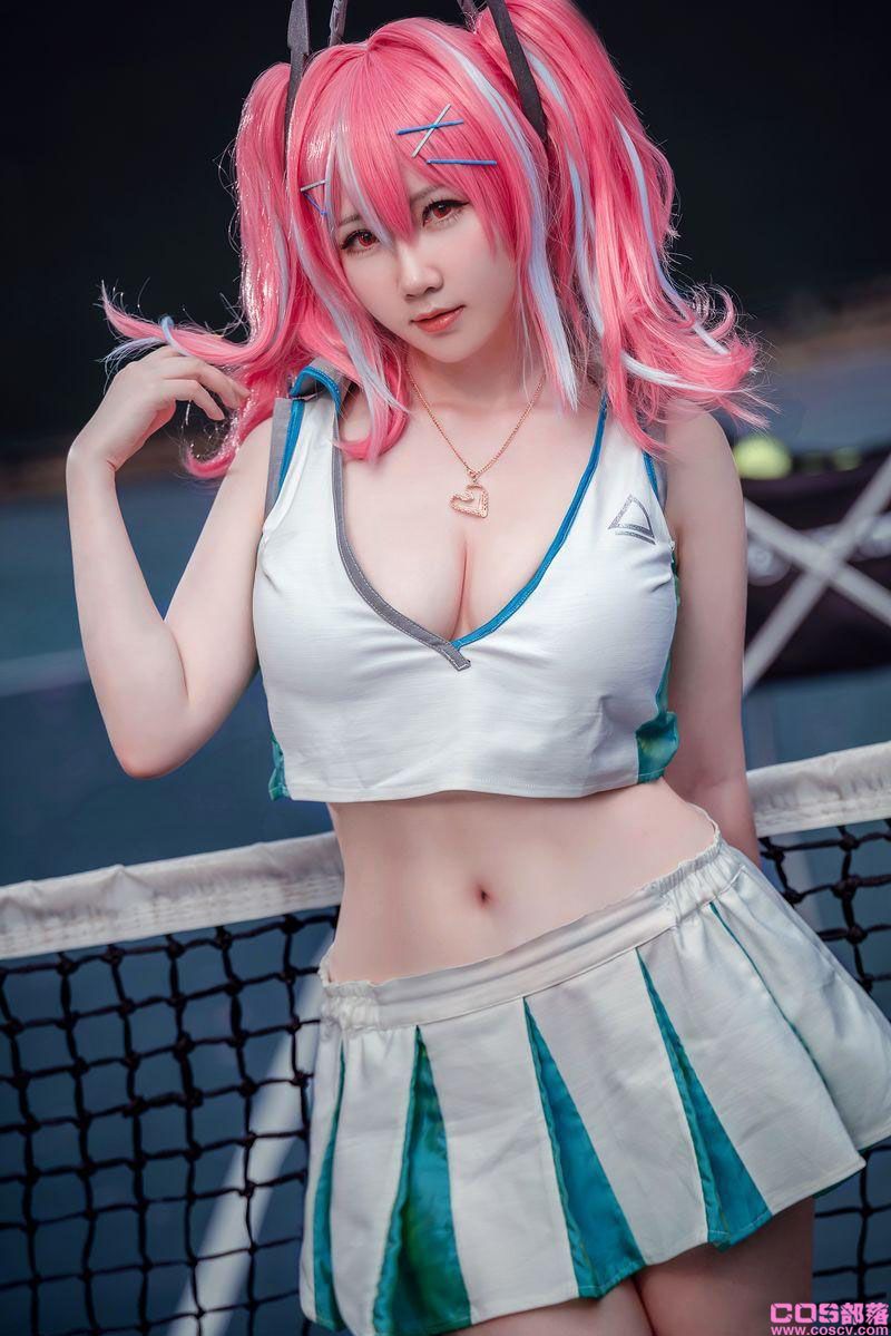 名为打球 实则看球-《碧蓝航线》布莱默顿网球服COS(图5)