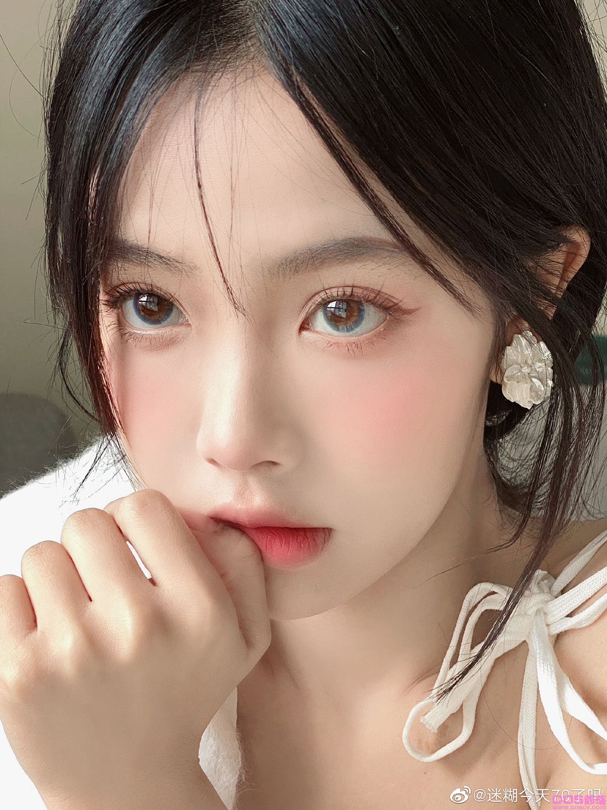 学妹感十足！微博清新美少女《迷糊今天70了吗》笑容里有超萌小虎牙！(图5)