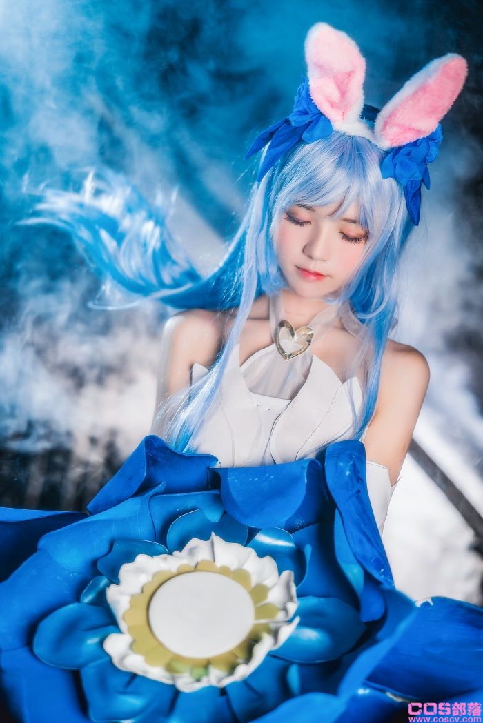 罗利风COS 桜桃喵 - 花间舞cos【13P/253MB】(图1)