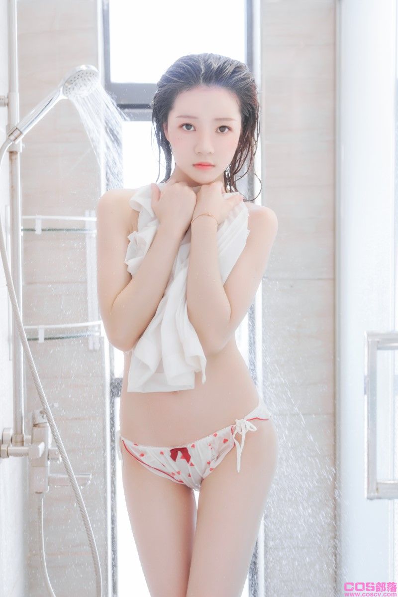 人气Coser@桜桃喵 洒花【54P/887MB】(图2)