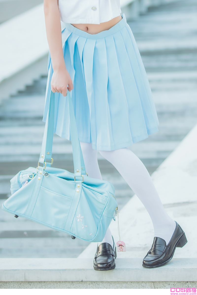 人气Coser@桜桃喵 - JK女子高中生【19P/163MB】(图2)