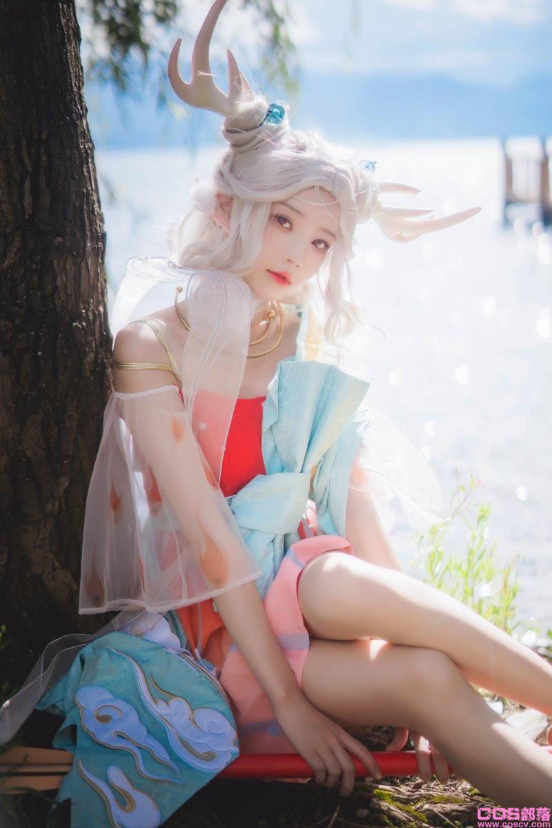 人气Coser@桜桃喵 小鹿【37P/953MB】(图1)
