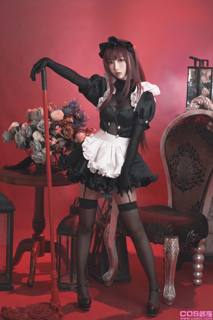 人气动漫Coser@面饼仙儿 斯卡哈女仆【20P/181MB】(图1)
