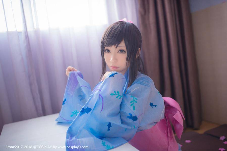 清纯美女青青子Cosplay高岭爱花同人和服(图1)