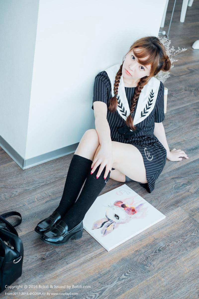 波萝社柳侑绮Coser七宝日常制服(图1)
