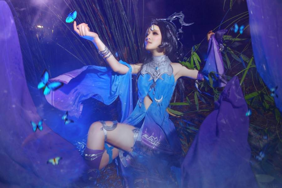 剑网3千蝶绕笛蛊无形秦风毒萝Cosplay(图1)