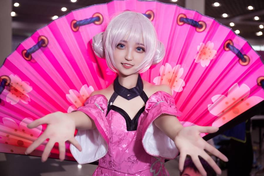 漫展萌妹子Cosplay王者荣耀女英雄小乔萝莉(图6)