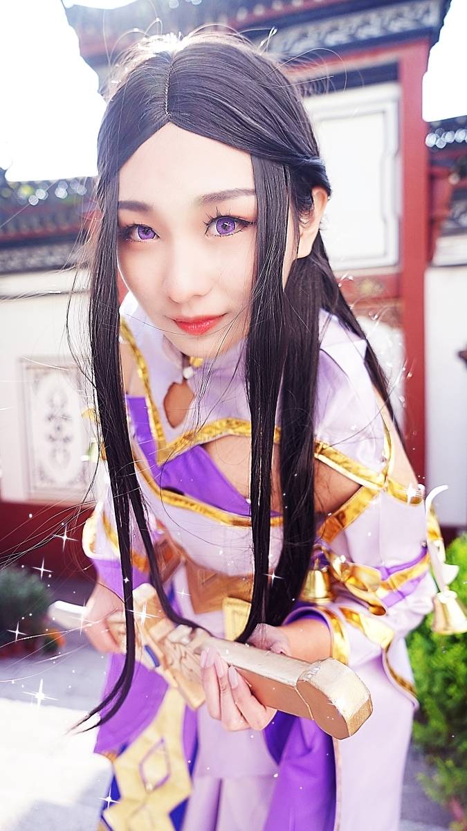二次元萌妹子Cosplay王者荣耀露娜紫霞仙子(图4)