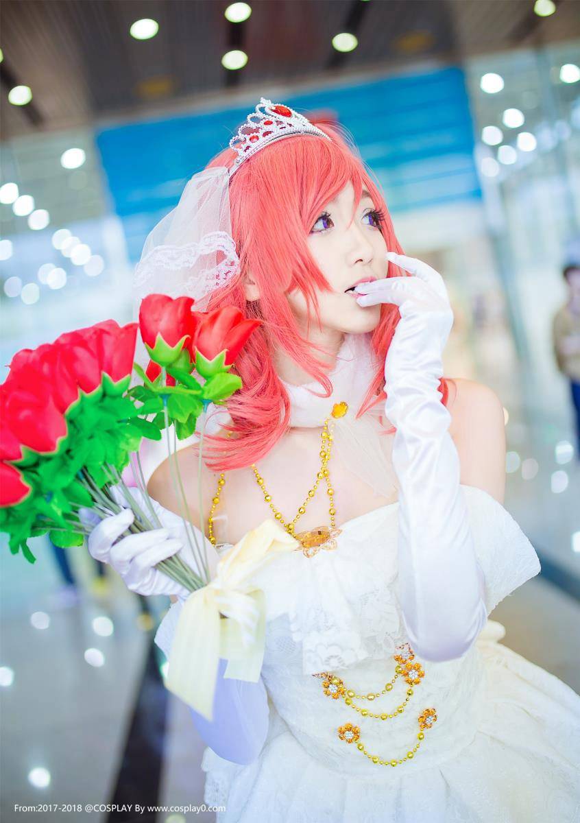 啾小妍SAMA西木野真姬婚纱觉醒Cosplay(图1)
