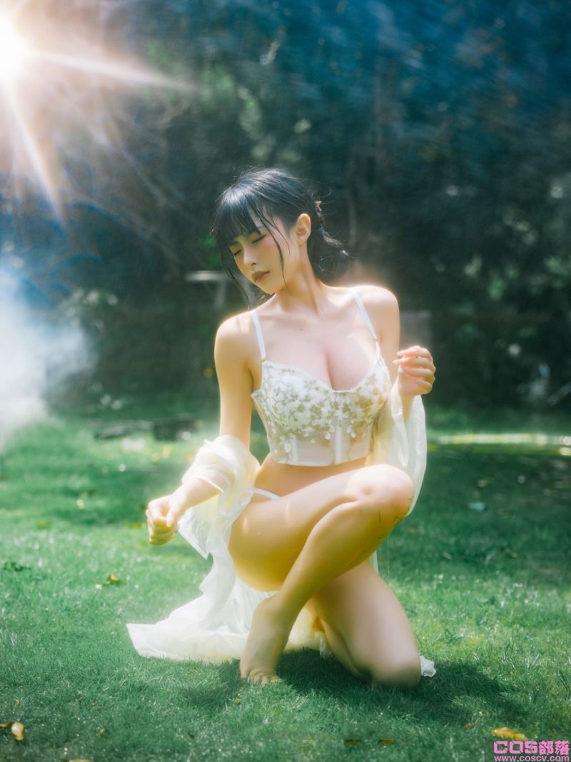 知名动漫博主@清水由乃 湿水洛丽塔【61P/1V/2.26G】(图3)