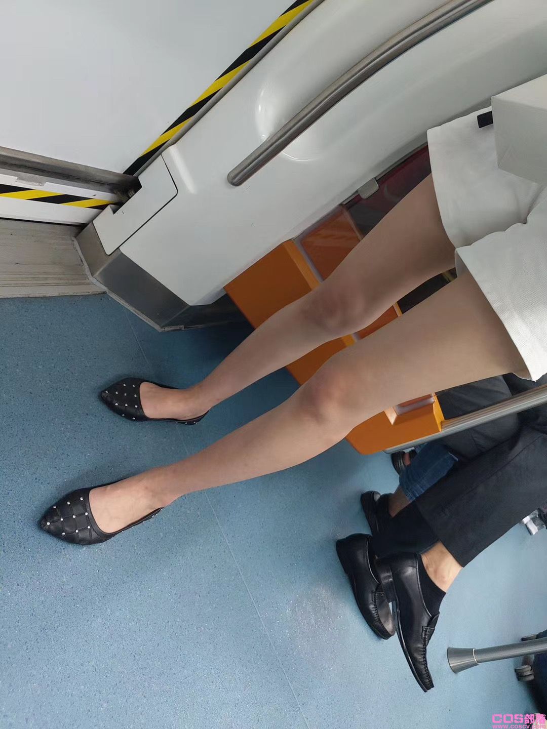 车站偶遇(图2)