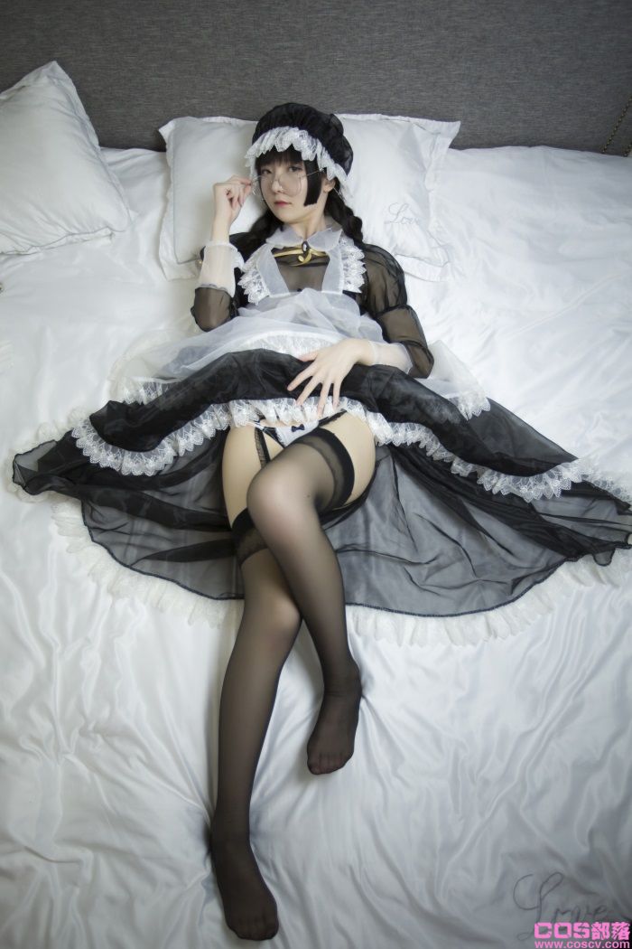 微博红人@一小央泽-女仆的新装【85P/1V/1.09G】(图3)