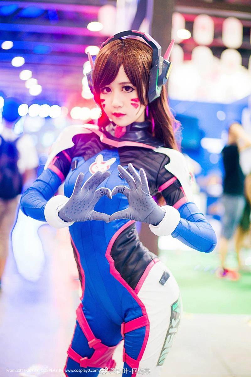 半次元萌芽儿漫展场照守望先锋D.vaCosplay(图1)