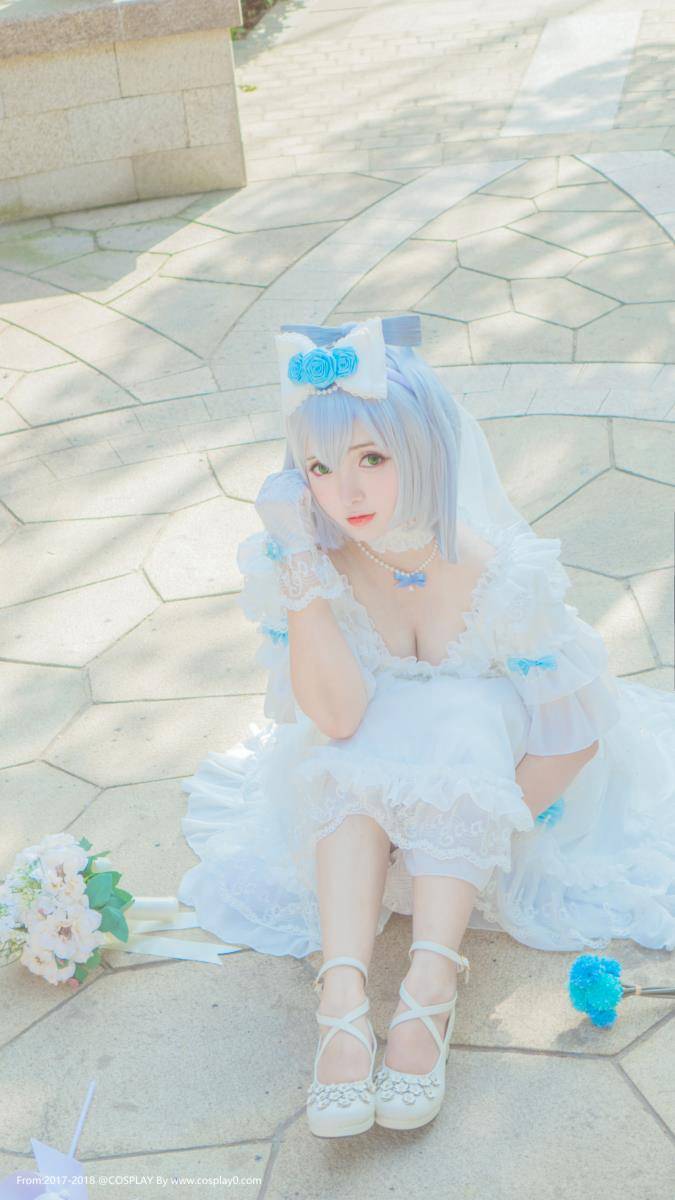纯美女VOCALOID洛天依花嫁Cosplay(图1)