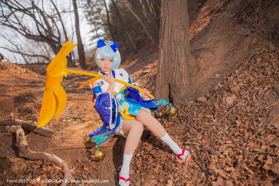 可爱萝莉阴阳师手游莹草Cosplay(图1)