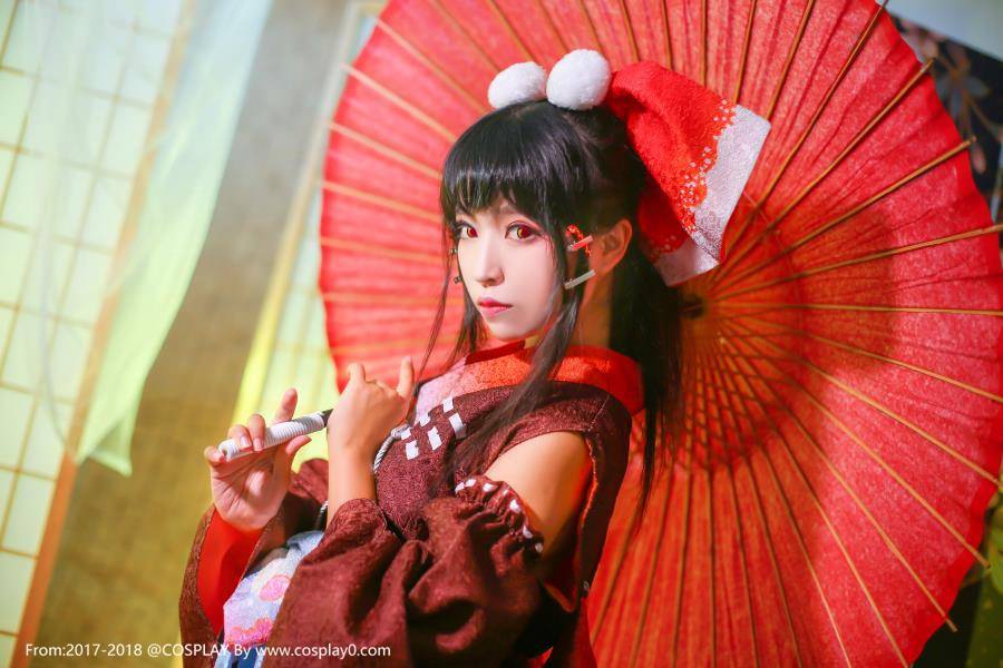 东方Project博丽灵梦萌妹子古风Cosplay(图1)