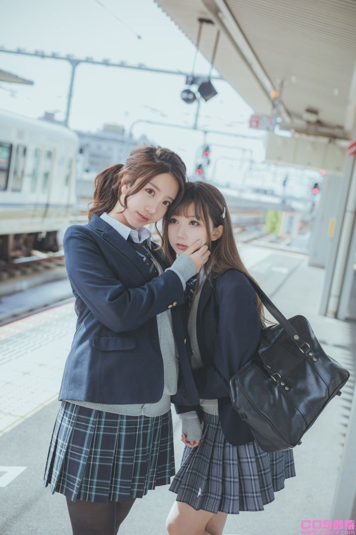 微博红人动漫Coser@-黑川-浅野-菌子百合【20P/172MB】(图1)