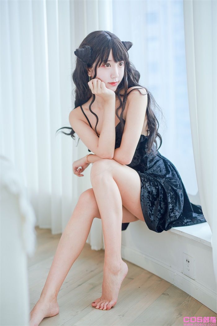微博红人动漫Coser@-黑川-小恶魔黑裙子【31P/374MB】(图1)