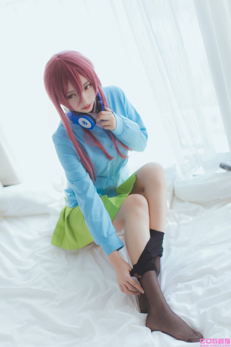 微博红人Coser@黑川 三玖正片【42P/267MB】(图2)