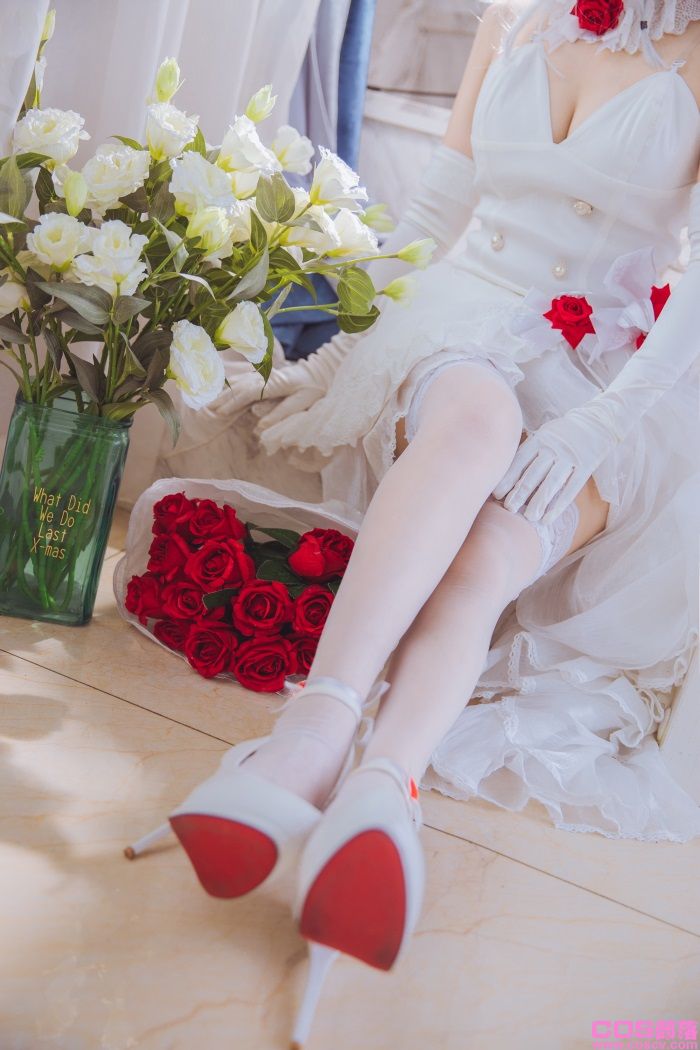 微博人气Coser@日奈娇 g36c礼服【40P/375MB】(图2)