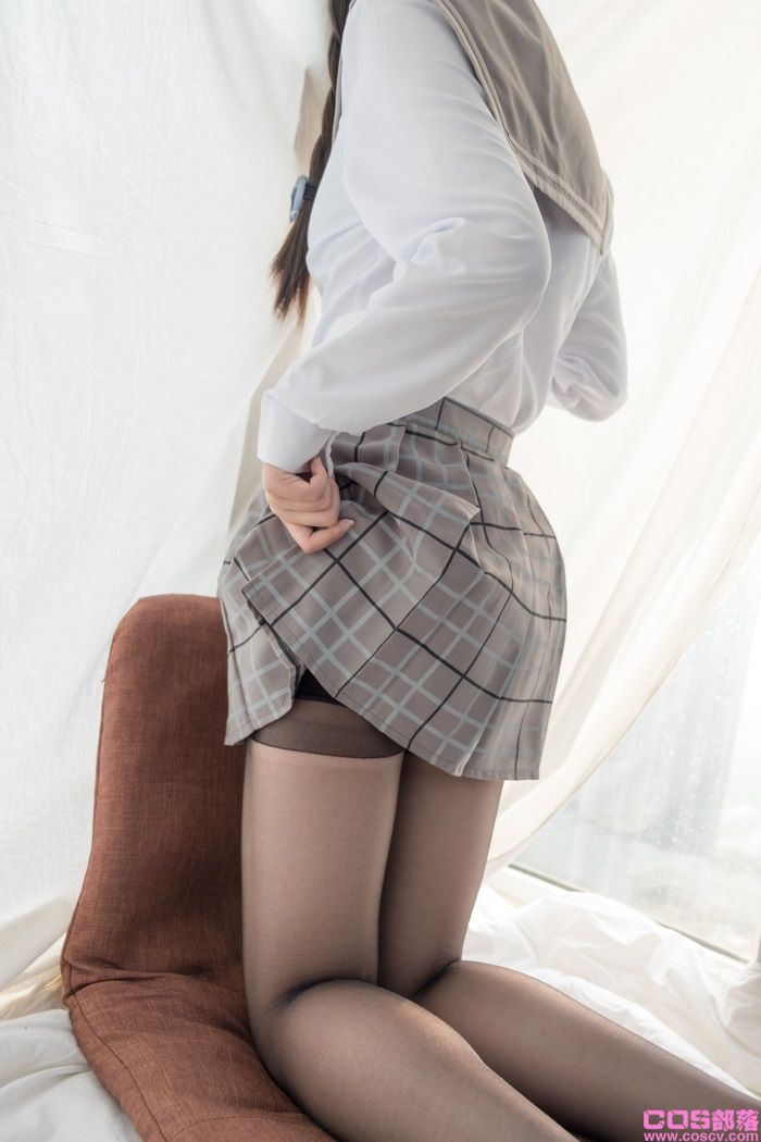 罗利丝控-喵写真 Vol.016 遇望的嘿丝秀【86P/514MB】(图2)