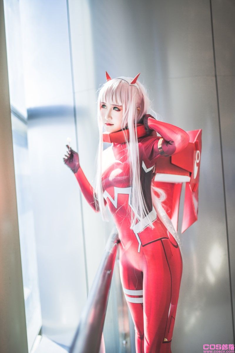 知名动漫博主@三度_69 Darling in the Frankxx【16P/103MB】(图1)