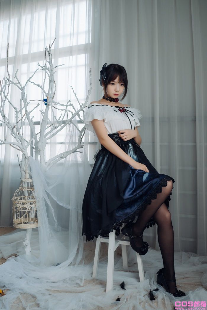 网紅Coser@疯猫ss -小裙子【22P/177MB】(图2)