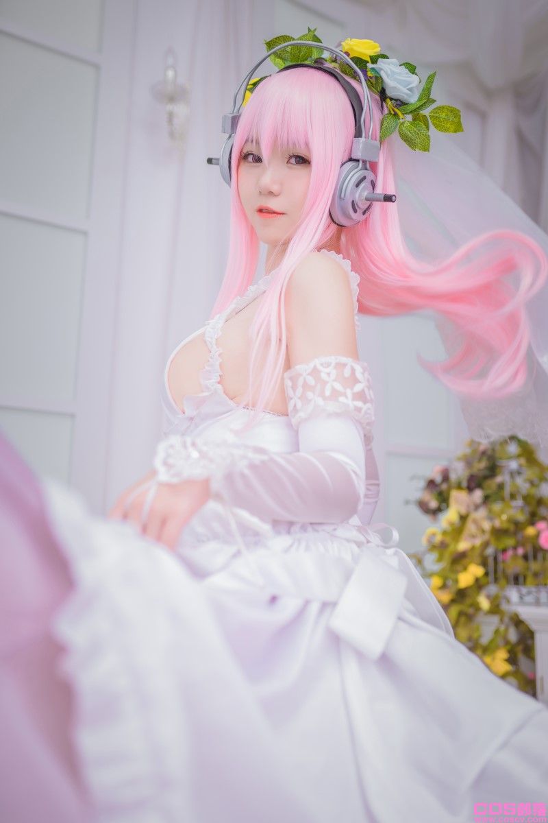 网紅Coser@Yoko宅夏 索尼子本婚纱【18P/128MB】(图4)