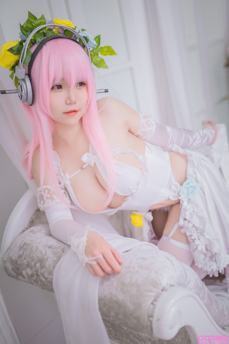网紅Coser@Yoko宅夏 索尼子本婚纱【18P/128MB】(图3)