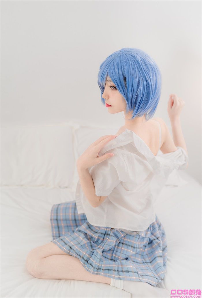 微博红人动漫Coser@南桃Momoko 绫波丽制服【23P/18.6MB】(图4)