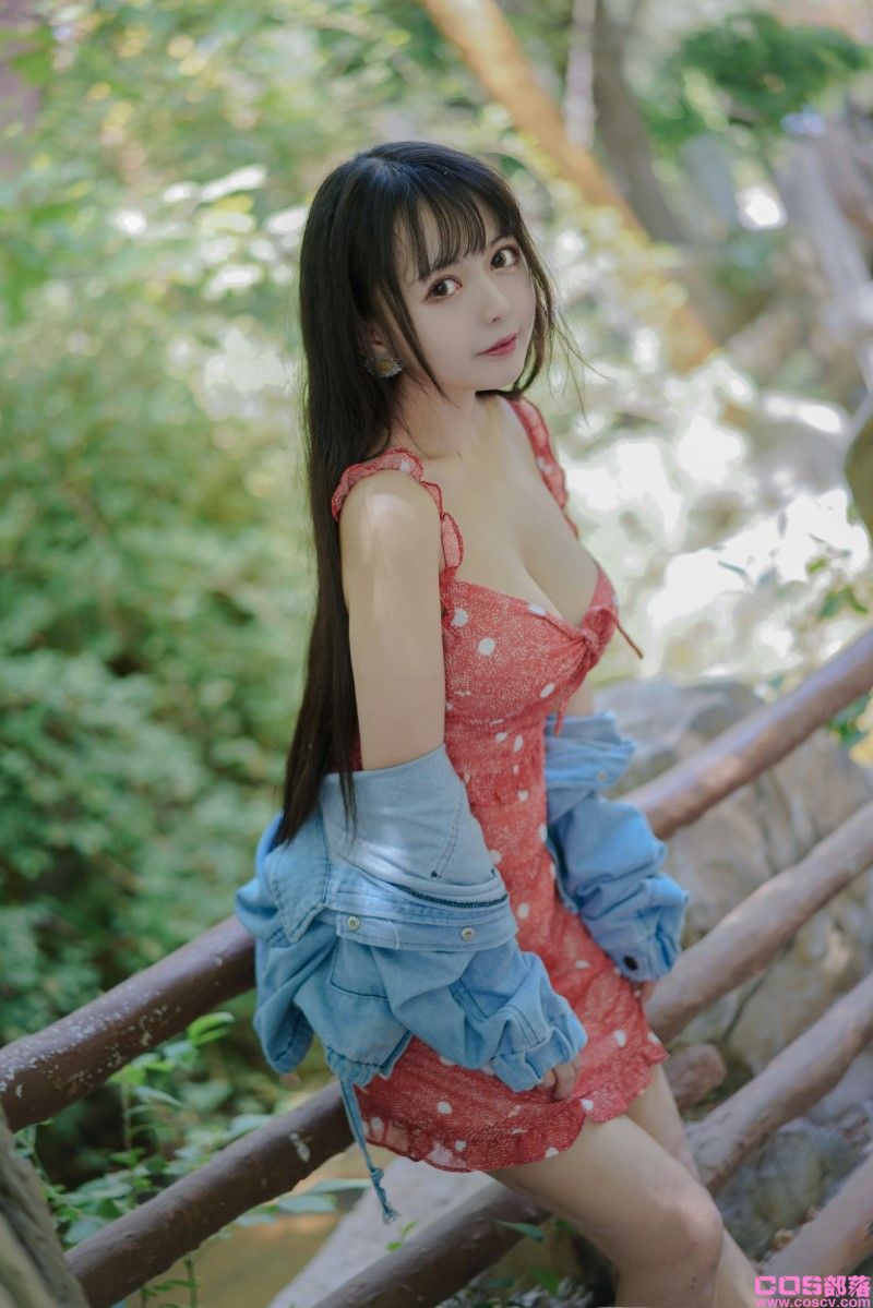 知名动漫博主@黑猫猫OvO 草莓【32P/559MB】(图4)