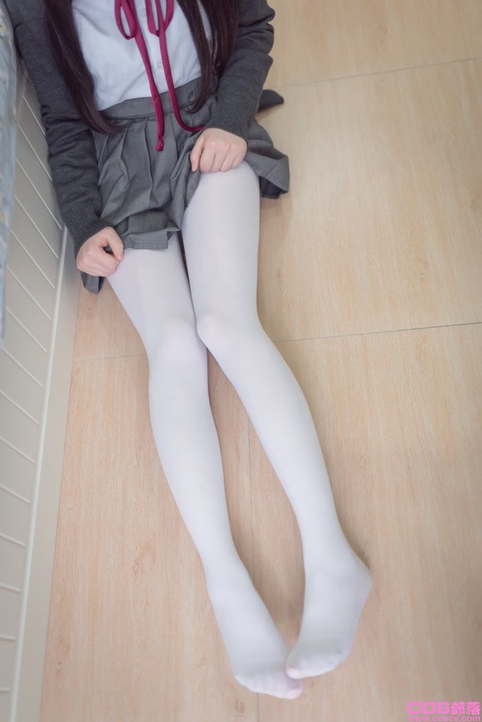 网紅Coser@雪琪 - JK白丝【46P/208MB】(图1)