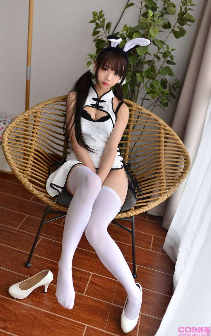 网紅Coser@雪琪-七三旗袍【24P/301MB】(图1)
