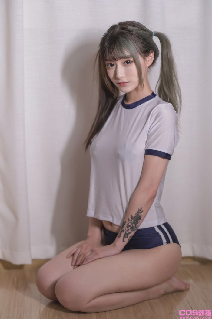 知名动漫博主@铁板烧鬼舞w 体操服【18P/236MB】(图3)