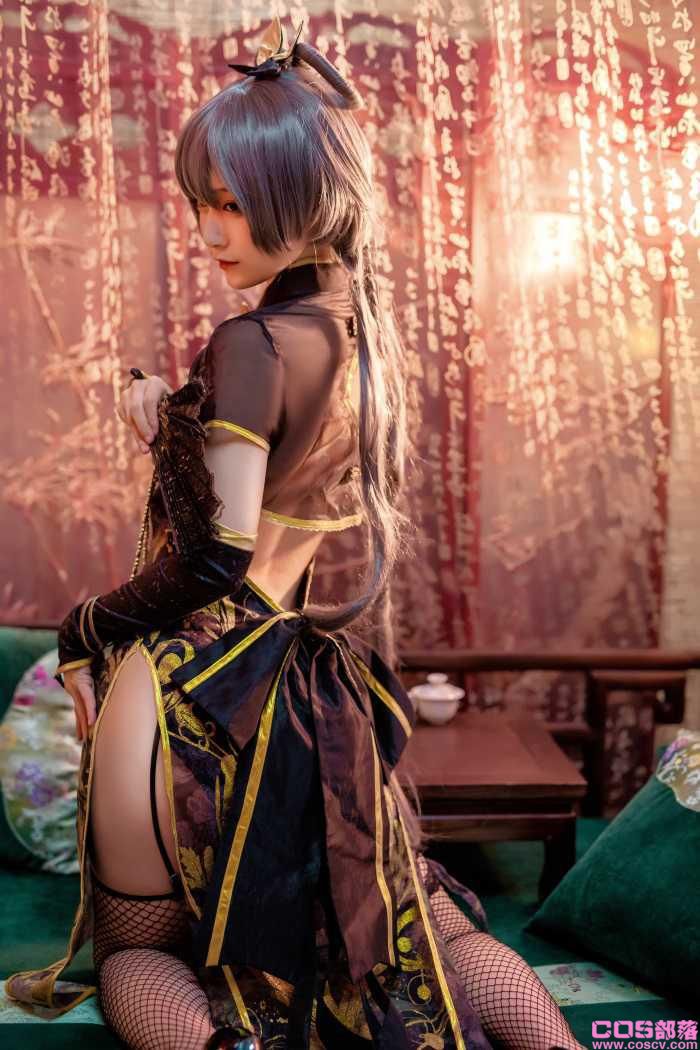 知名动漫博主@铁板烧鬼舞w 洛天依【14P/208MB】(图4)