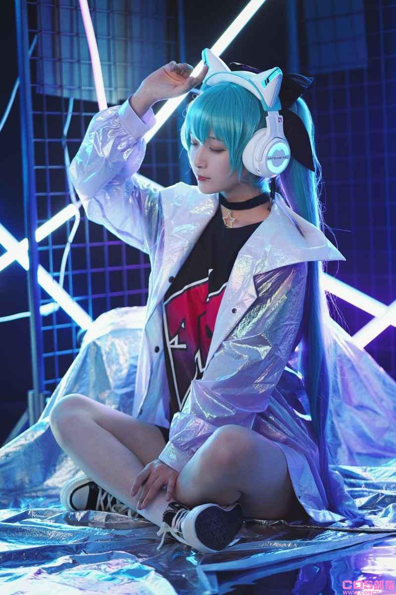 知名动漫博主@铁板烧鬼舞w 妖舞耳机miku【19P/232MB】(图3)
