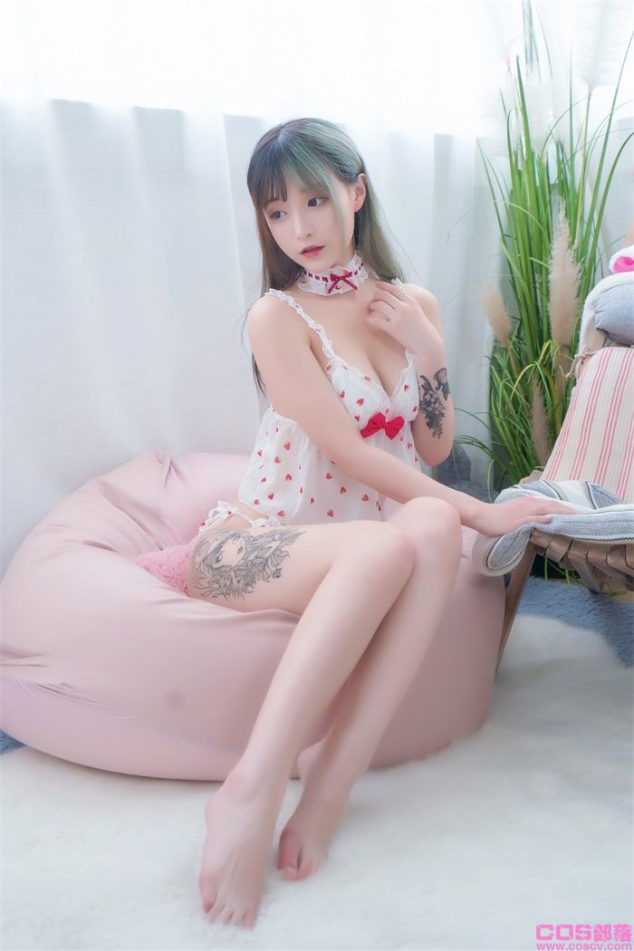 知名动漫博主@铁板烧鬼舞w 草莓内依【20P/221MB】(图3)