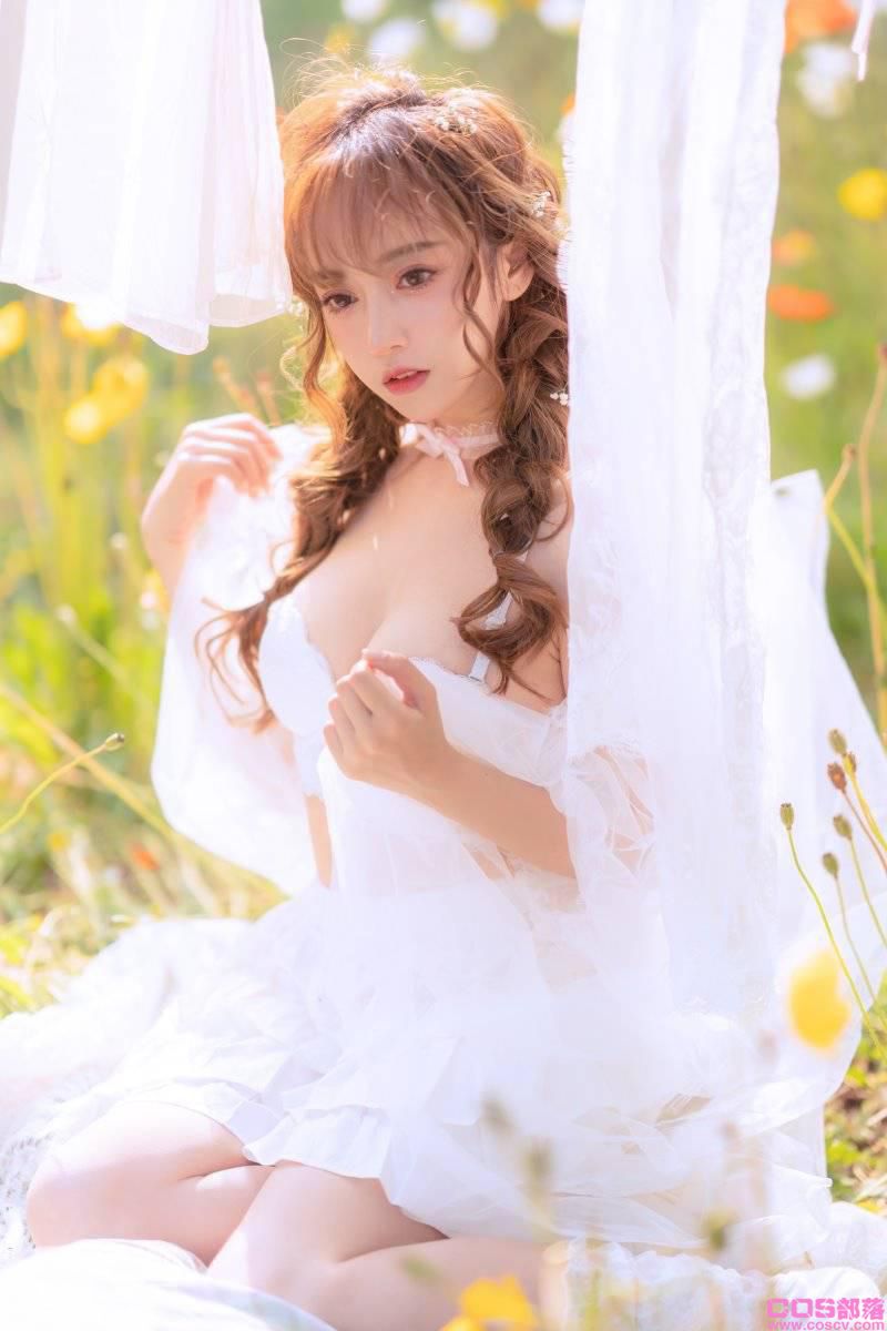 微博妹字@过期米线线喵 夏日限定 晒衣服【41P/68MB】(图2)