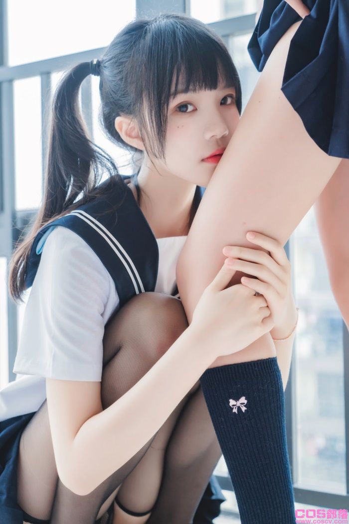 人气Coser@桜桃喵&木绵绵 - 她(制服×制服)【37P/718MB】(图4)