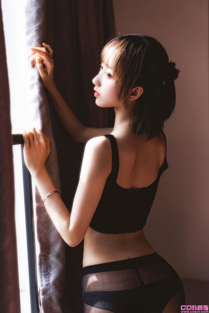 网紅Coser@木绵绵OwO 嘿丝私房【83P/1.57G】(图3)